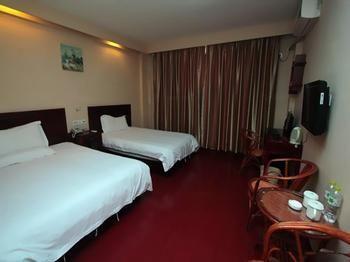Jinzuan 100 Holiday Hotel Qufu Екстериор снимка